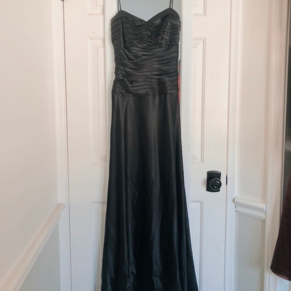 black simple dress